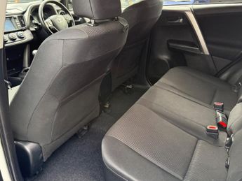Toyota RAV4 2.0 D-4D Active Euro 6 5dr 143BHP