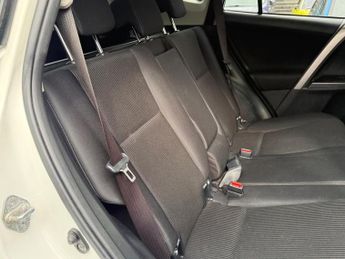 Toyota RAV4 2.0 D-4D Active Euro 6 5dr 143BHP