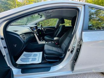 Hyundai I30 1.6 Active Hatchback 5dr Petrol Auto Euro 5 (120 ps)