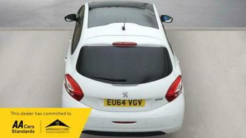 Peugeot 208 1.2 VTi Style Euro 5 5dr
