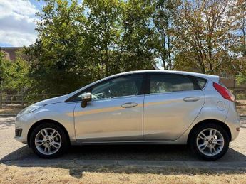 Ford Fiesta 1.25 Zetec Hatchback 5dr Petrol Manual Euro 5 (82 ps)