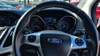 Ford Focus 1.6 Zetec Navigator Powershift Euro 5 5dr