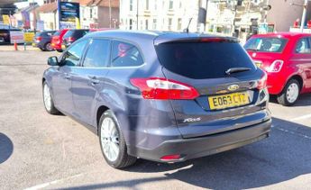 Ford Focus 1.6 Zetec Navigator Powershift Euro 5 5dr