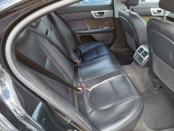 Jaguar XF 2.2d Premium Luxury Auto Euro 5 (s/s) 4dr