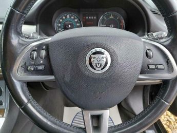 Jaguar XF 2.2d Premium Luxury Auto Euro 5 (s/s) 4dr
