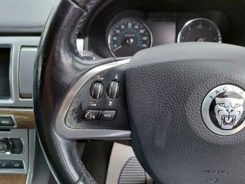 Jaguar XF 2.2d Premium Luxury Auto Euro 5 (s/s) 4dr