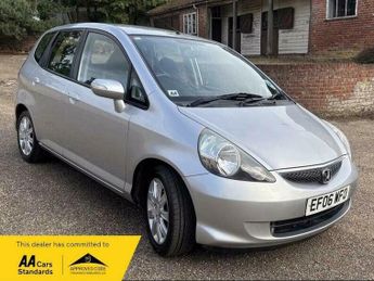Honda Jazz 1.4 i-DSI SE Hatchback 5dr Petrol CVT-7 (139 g/km, 82 bhp)