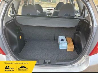 Honda Jazz 1.4 i-DSI SE Hatchback 5dr Petrol CVT-7 (139 g/km, 82 bhp)