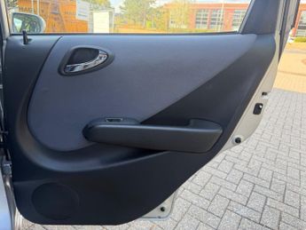 Honda Jazz 1.4 i-DSI SE Hatchback 5dr Petrol CVT-7 (139 g/km, 82 bhp)