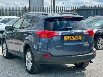 Toyota RAV4 2.2 D-CAT Invincible Auto 4WD Euro 5 5dr