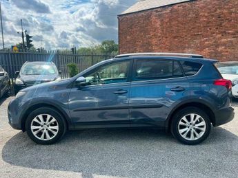 Toyota RAV4 2.2 D-CAT Invincible Auto 4WD Euro 5 5dr