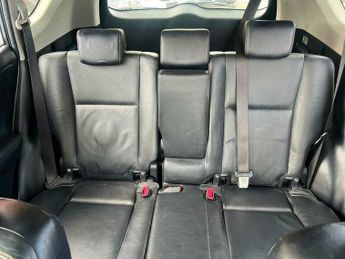 Toyota RAV4 2.2 D-CAT Invincible Auto 4WD Euro 5 5dr