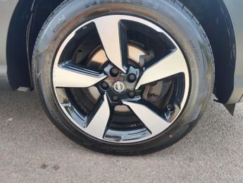 Nissan Qashqai 1.2 DIG-T N-Connecta SUV 5dr Petrol Manual 2WD Euro 6 (s/s) (115