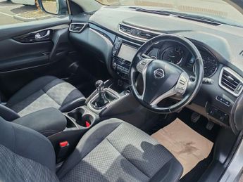 Nissan Qashqai 1.2 DIG-T N-Connecta SUV 5dr Petrol Manual 2WD Euro 6 (s/s) (115