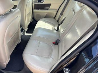 Jaguar XF 2.2d Premium Luxury Auto Euro 5 (s/s) 4dr