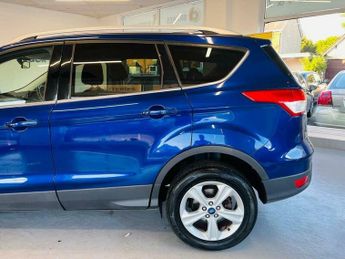 Ford Kuga 2.0 TDCi Zetec 2WD Euro 5 5dr
