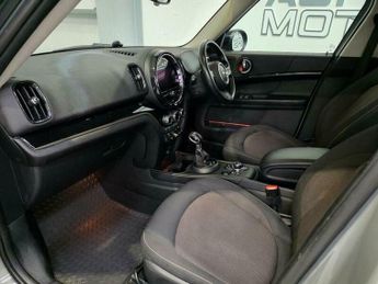 MINI Countryman 1.5 10kWh Cooper SE Classic Auto ALL4 Euro 6 (s/s) 5dr