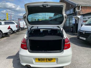 BMW 1 SERIES 2.0 116i Sport Euro 5 (s/s) 3dr