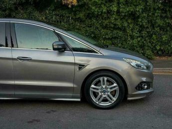 Ford S-Max 2.0 TDCi Titanium Sport Powershift (s/s) 210 Bhp | Panroof_Front
