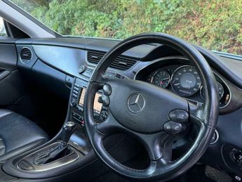 Mercedes-Benz CLS 3.5 CLS350 Coupe 7G-Tronic 4dr