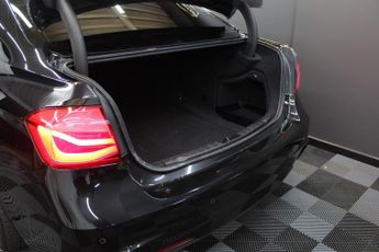 BMW 3 SERIES 320d M SPORT