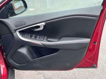 Volvo V40 1.5 T3 Pro Auto Euro 6 (s/s) 5dr