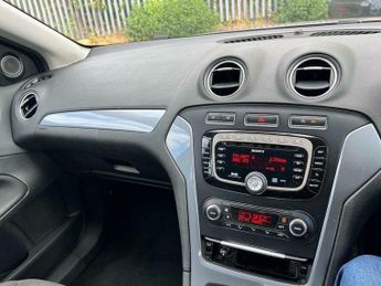 Ford Mondeo 1.6T EcoBoost Zetec Hatchback 5dr Petrol Manual Euro 5 (160 ps)