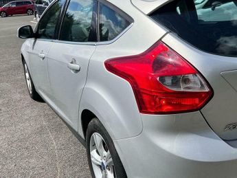 Ford Focus 1.6 Zetec Euro 5 5dr