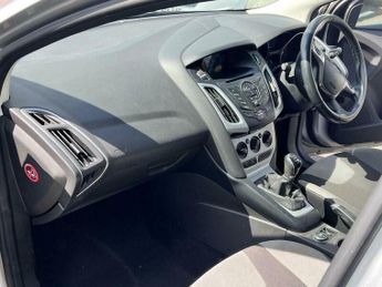 Ford Focus 1.6 Zetec Euro 5 5dr