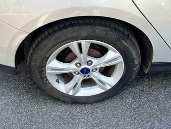 Ford Focus 1.6 Zetec Euro 5 5dr