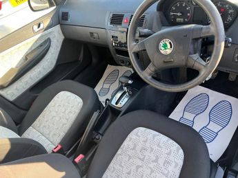 Skoda Fabia COMFORT 16V (75BHP)