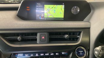 Lexus UX 250H PLUS