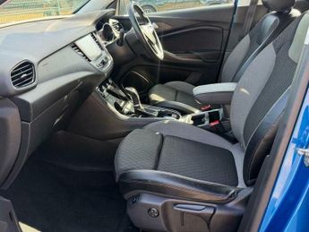 Vauxhall Grandland X 1.2 Turbo Sport Nav Auto Euro 6 (s/s) 5dr