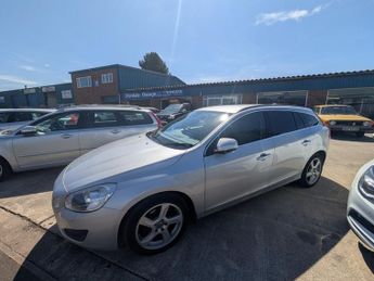 Volvo V60 DRIVE SE START/STOP