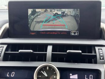 Lexus NX 300H LUXURY