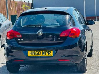Vauxhall Astra 1.6 16v Exclusiv Auto Euro 5 5dr