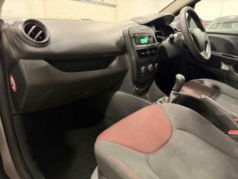 Renault Clio 1.5 dCi Expression + Euro 5 (s/s) 5dr