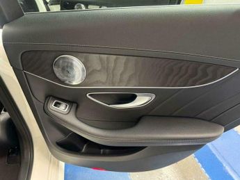 Mercedes-Benz M Class 200 AMG LINE 4MATIC AUTO