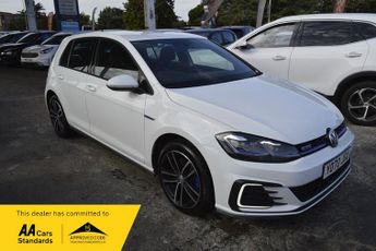 Volkswagen Golf GTE DSG
