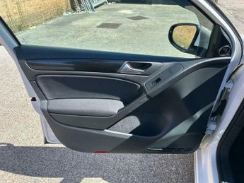 Volkswagen Golf 2.0 TDI Match DSG Euro 5 5dr