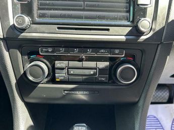 Volkswagen Golf 2.0 TDI Match DSG Euro 5 5dr