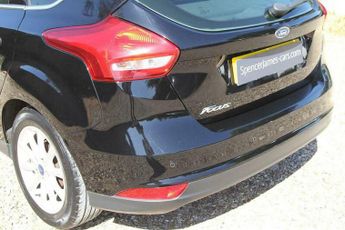 Ford Focus 1.6 Titanium Powershift Euro 6 5dr