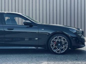 BMW  40 83.9kWh M Sport Pro Auto eDrive 4dr (11kW Charger)