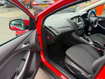 Ford Focus 1.0T EcoBoost Titanium Euro 6 (s/s) 5dr