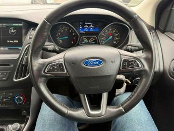 Ford Focus 1.0T EcoBoost Titanium Euro 6 (s/s) 5dr