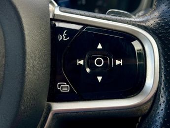 Volvo XC90 D5 POWERPULSE R-DESIGN PRO AWD