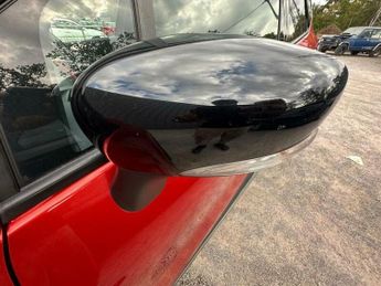 Renault Captur 1.2 TCe ENERGY Signature Nav Auto Euro 6 (s/s) 5dr