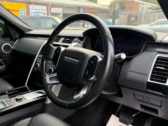 Land Rover Discovery 3.0 SD V6 HSE SUV 5dr Diesel Auto 4WD Euro 6 (s/s) (306 ps)