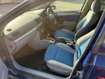 Vauxhall Astra 1.8i 16v Club 5dr