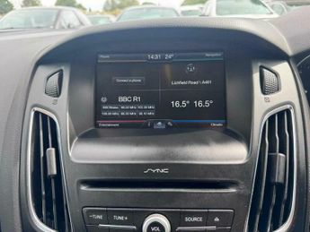 Ford Focus 1.0T EcoBoost Titanium X Euro 6 (s/s) 5dr